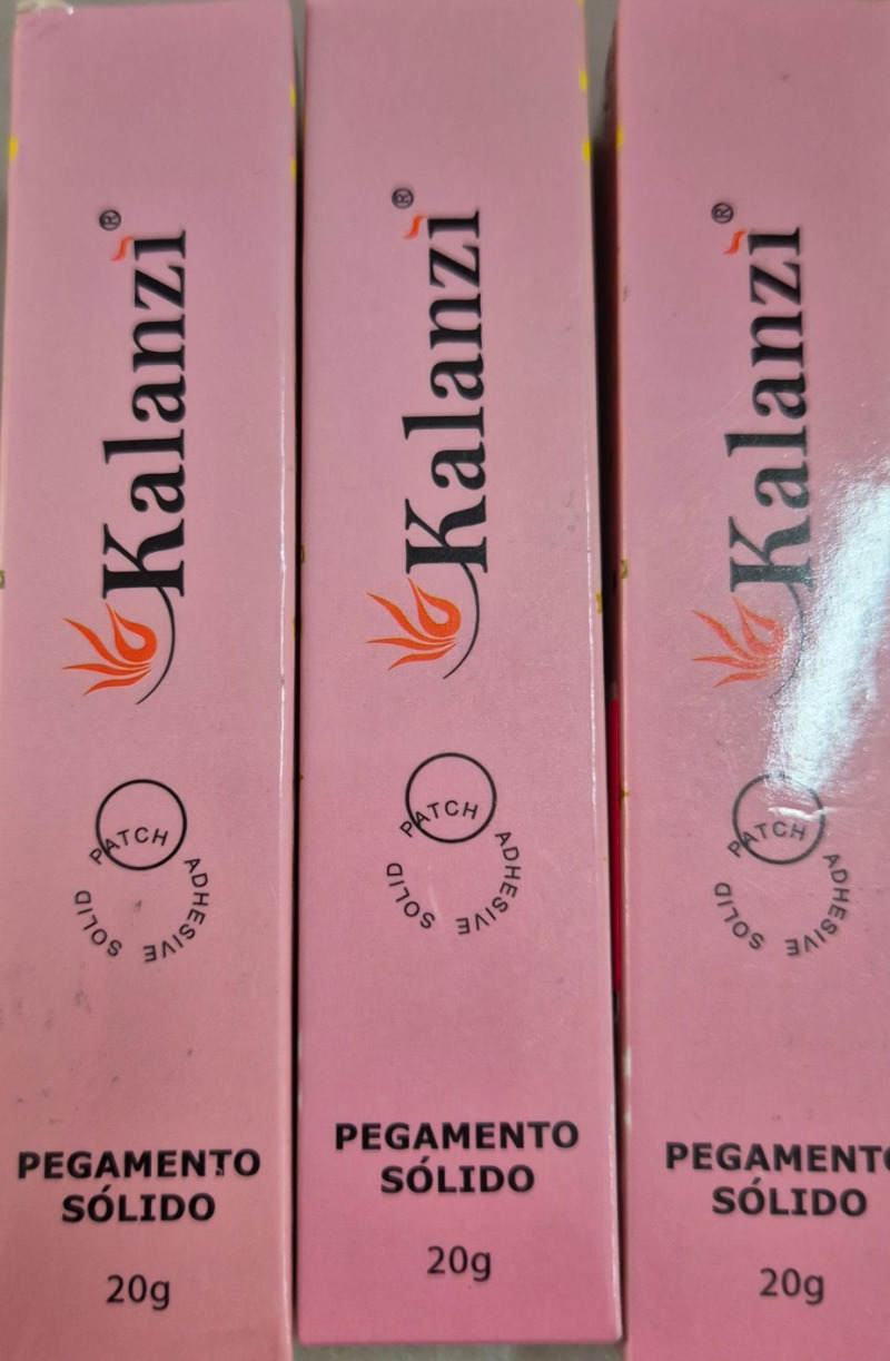 Kalanzy pegamento sólido