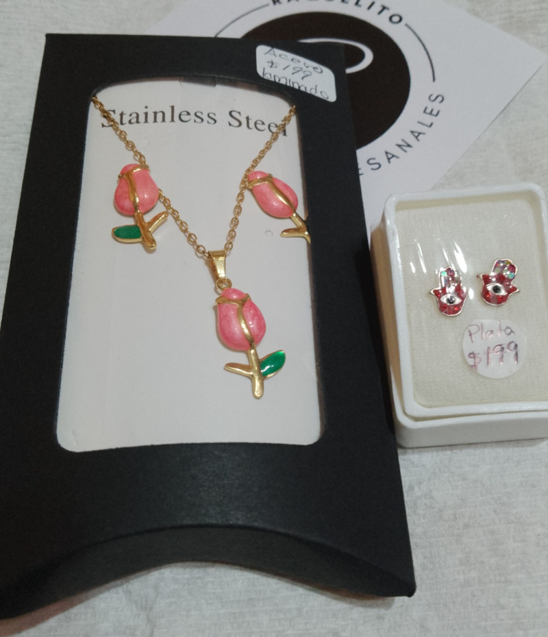 Juego tulipanes, mano Fátima ,oro laminado,plata
