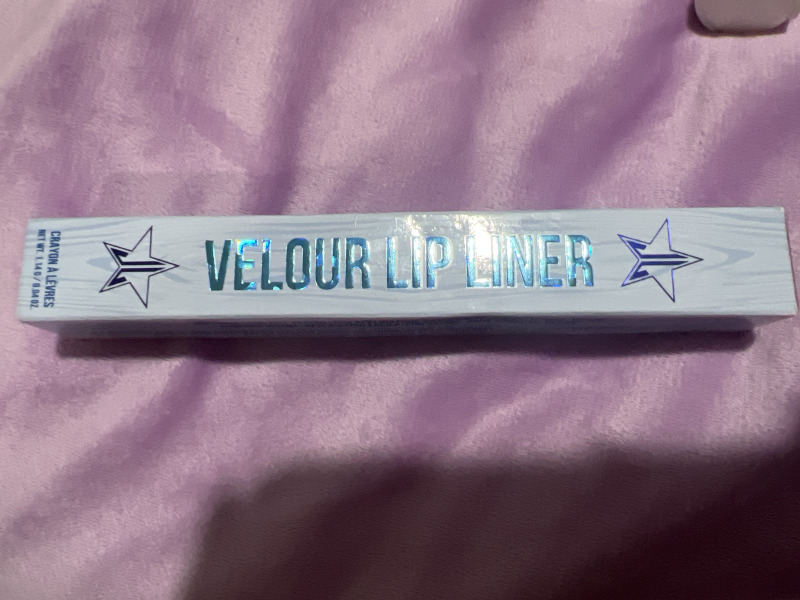 Velour lip liner jeffree star